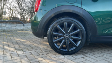 MINI Hatchback 1.5 Cooper 5dr Petrol Hatchback